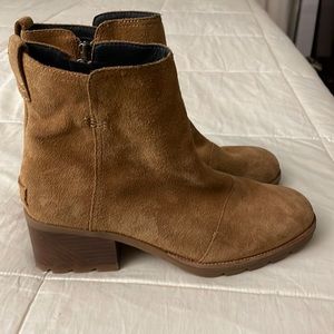 Sorel suede boots 8 1/2